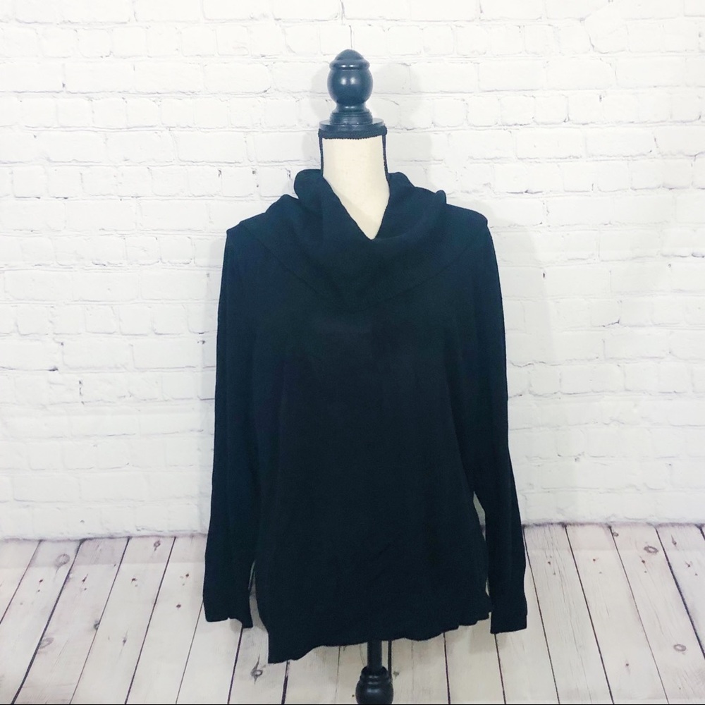 Apostrophe Woman Black Turtle Neck Size 20-22W